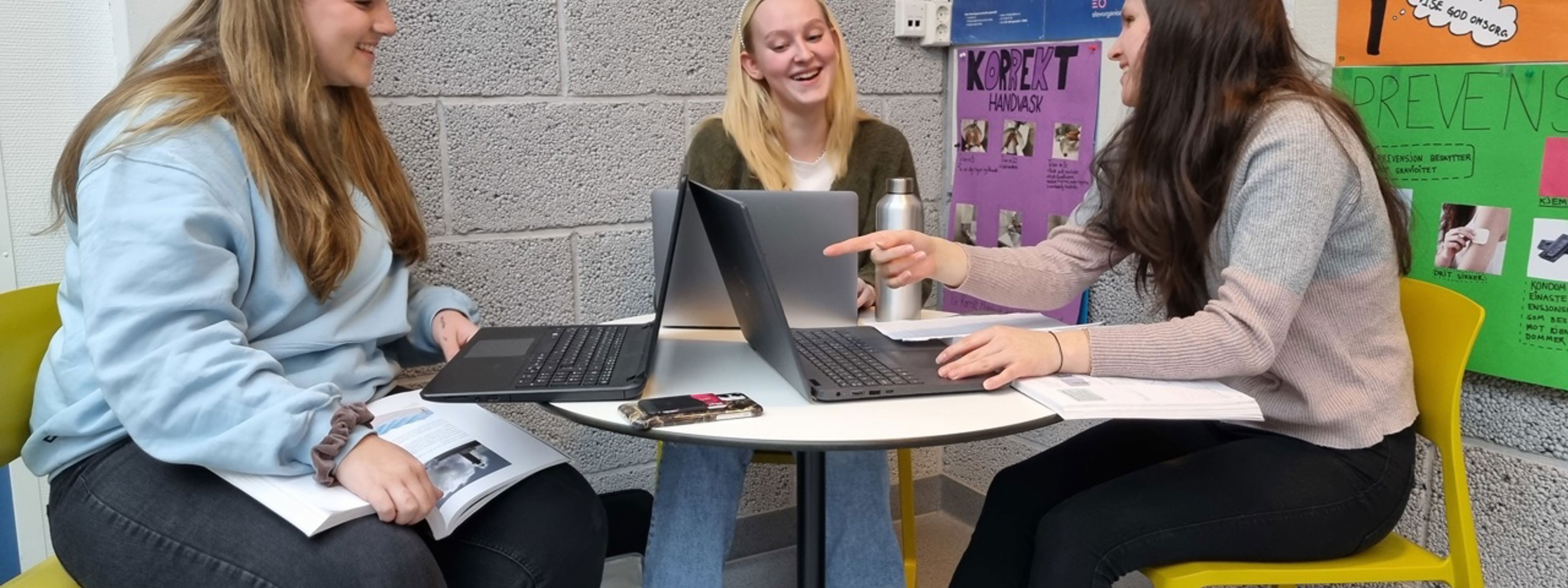 Elevar som jobbar